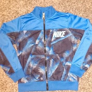 Little boys sz xs4 Nike jacket like new